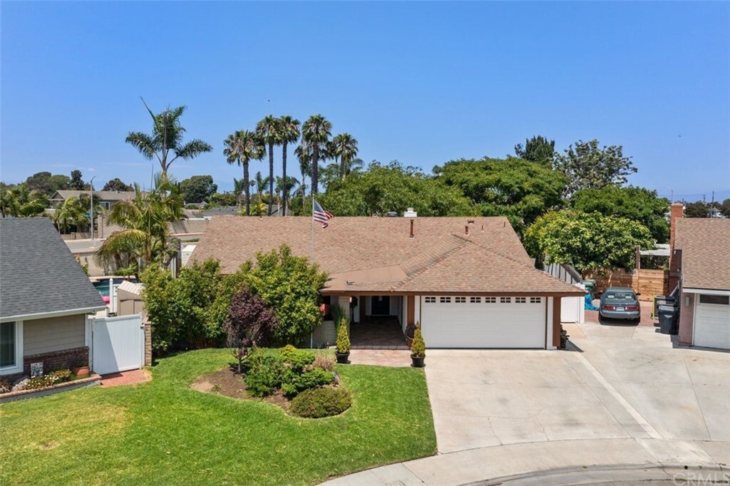 Property Photo:  5781 Rogers Drive  CA 92649 