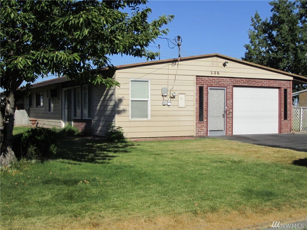 Property Photo: 125 Schilling Dr WA 98837