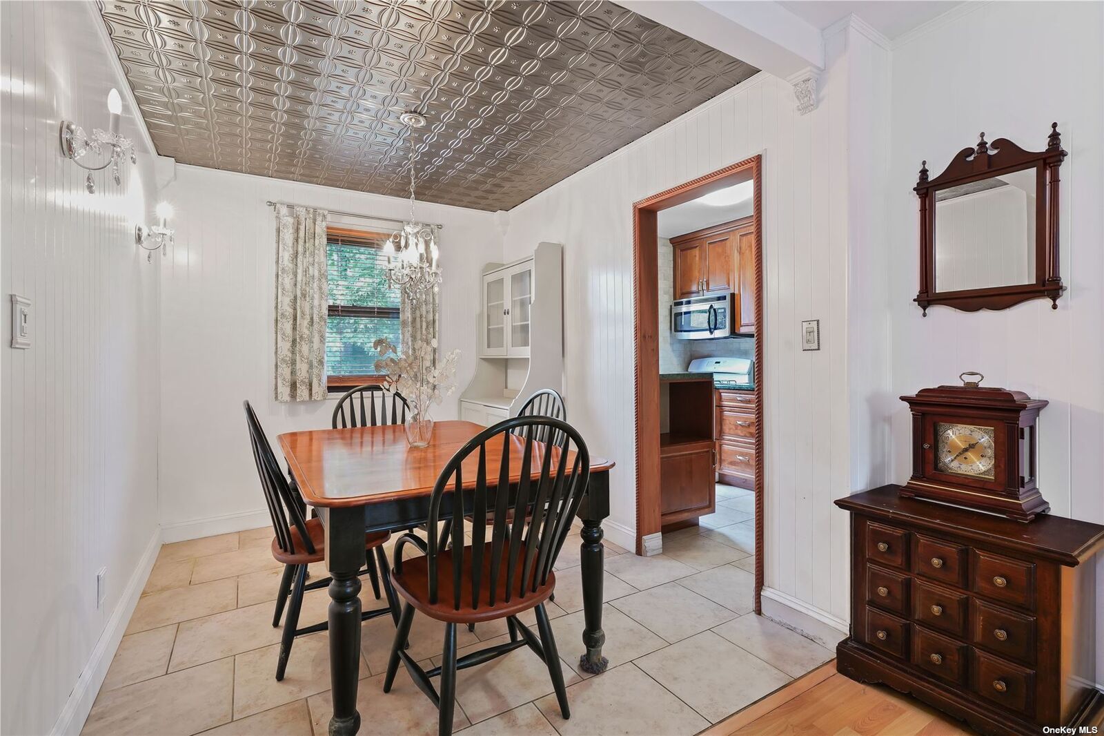 Property Photo:  155-09 86th Street 0004  NY 11414 