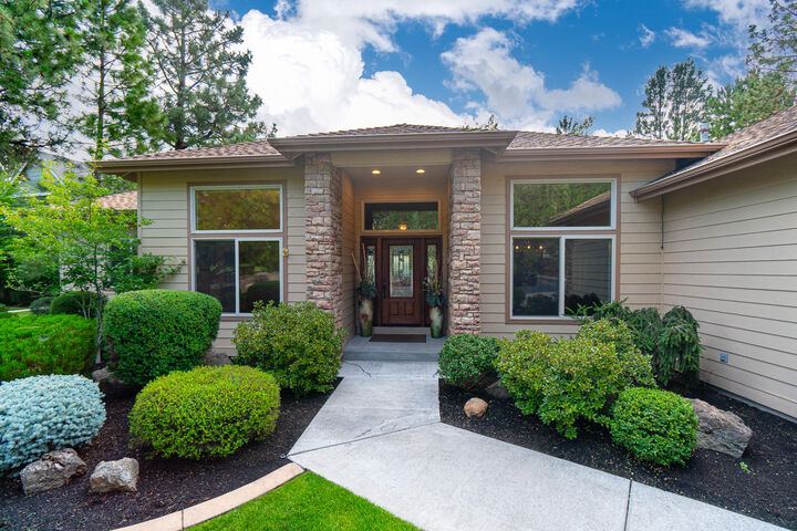 2784 NW Fairway Heights Drive  Bend OR 97703 photo