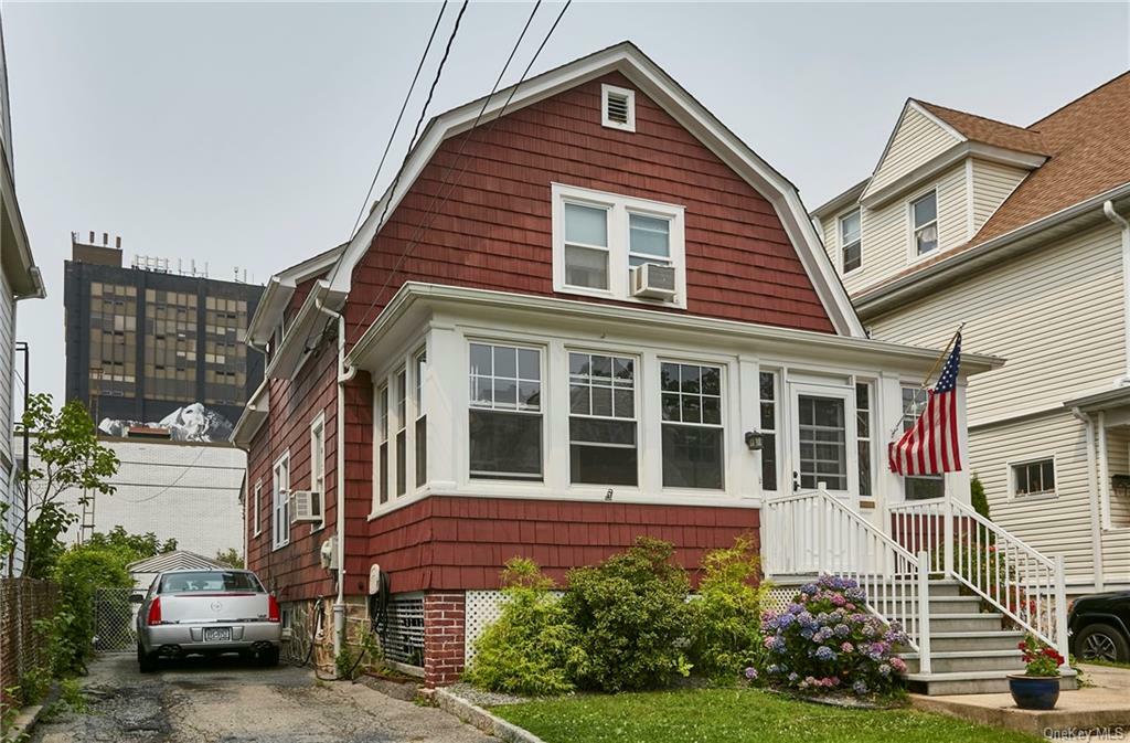 Property Photo:  30 Lincoln Street  NY 10801 