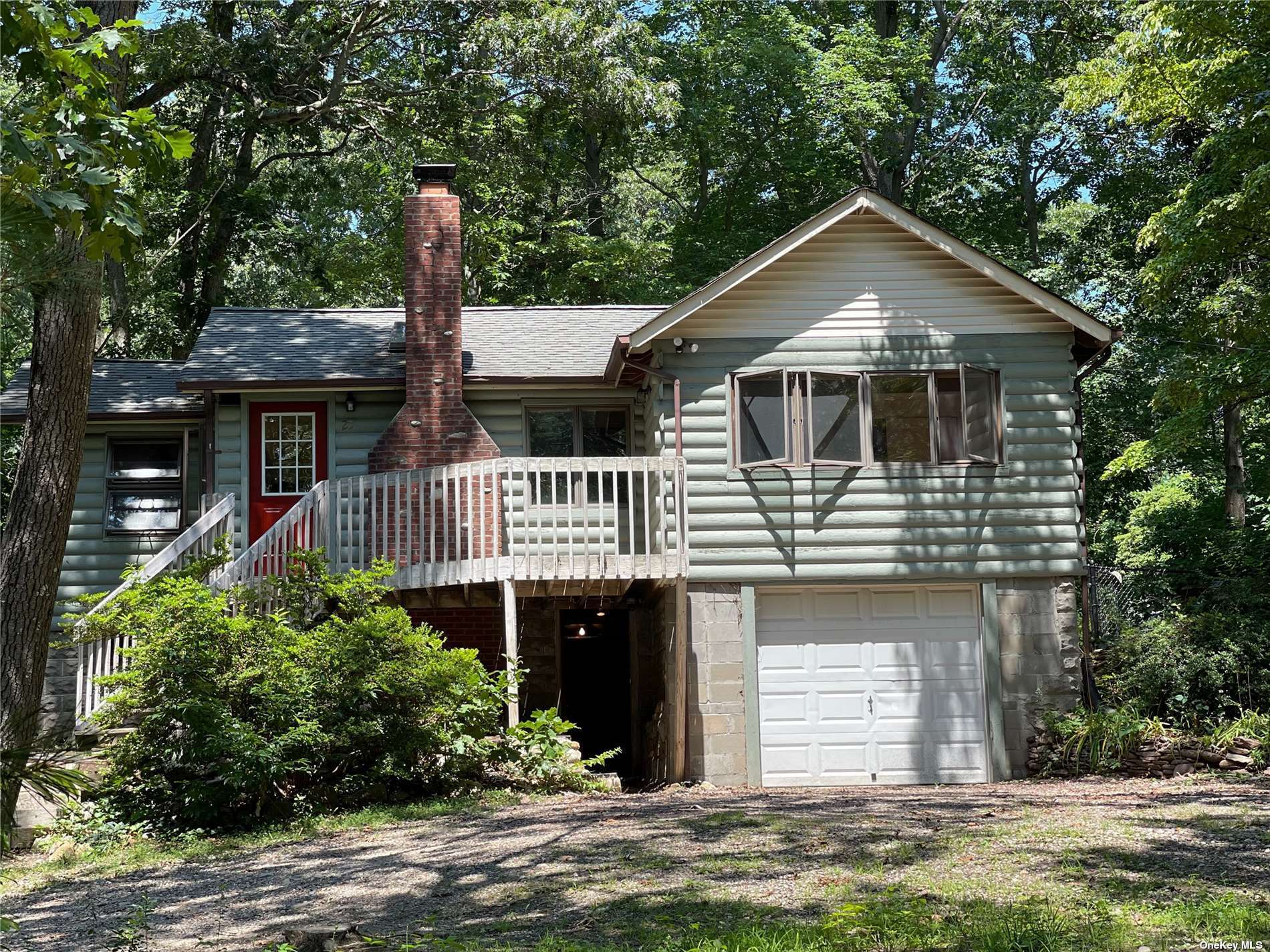 Property Photo:  25 Old Cow Path  NY 11764 