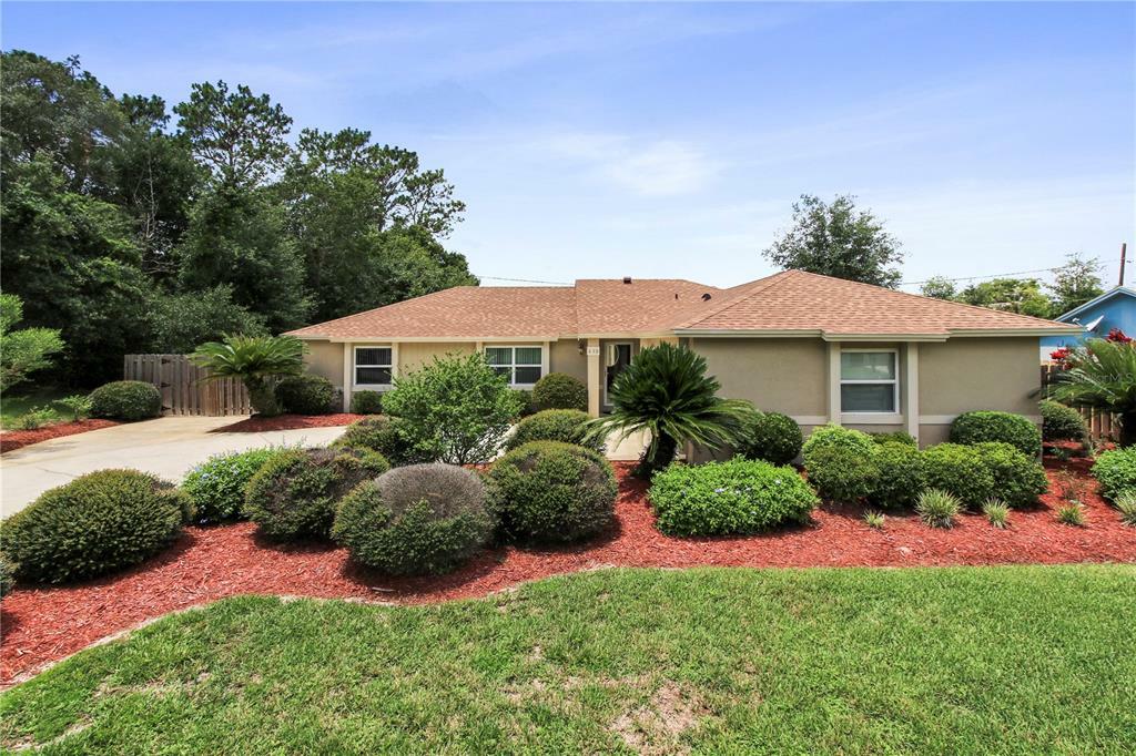 Property Photo: 630 Rookery Avenue FL 32738