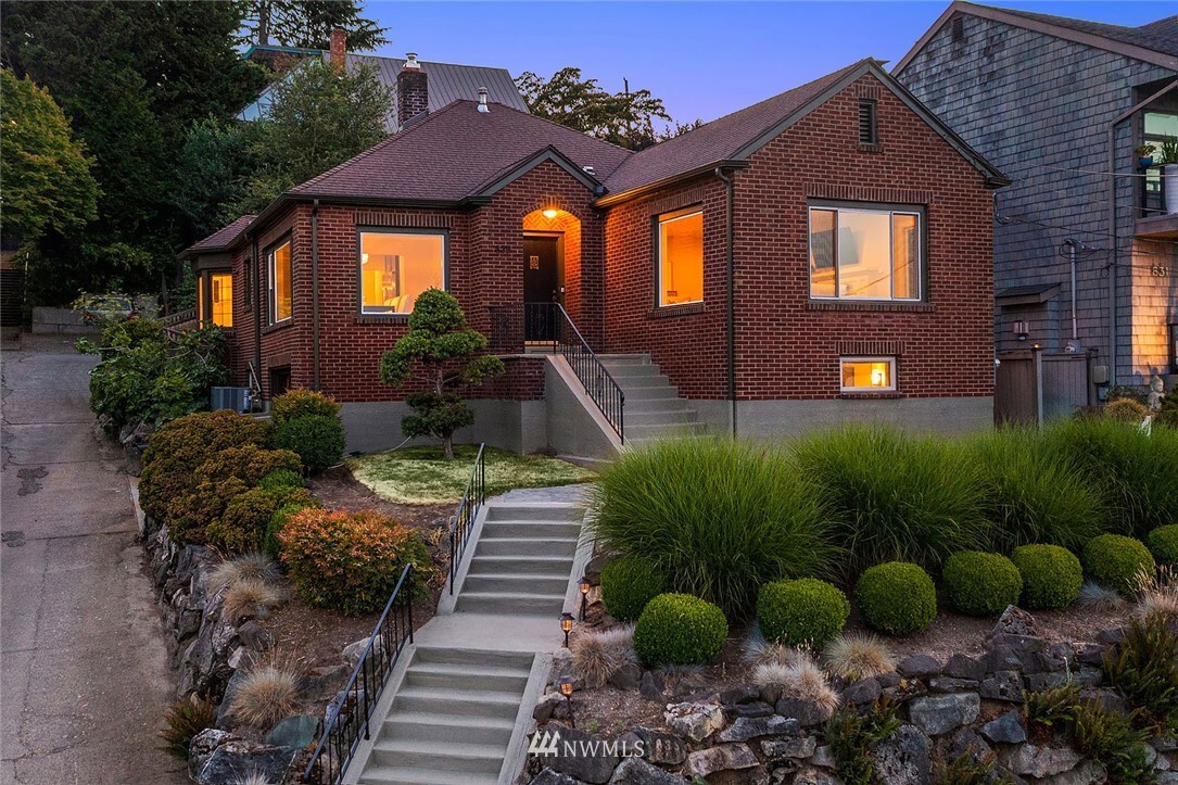 Property Photo: 835 32nd Avenue S WA 98144