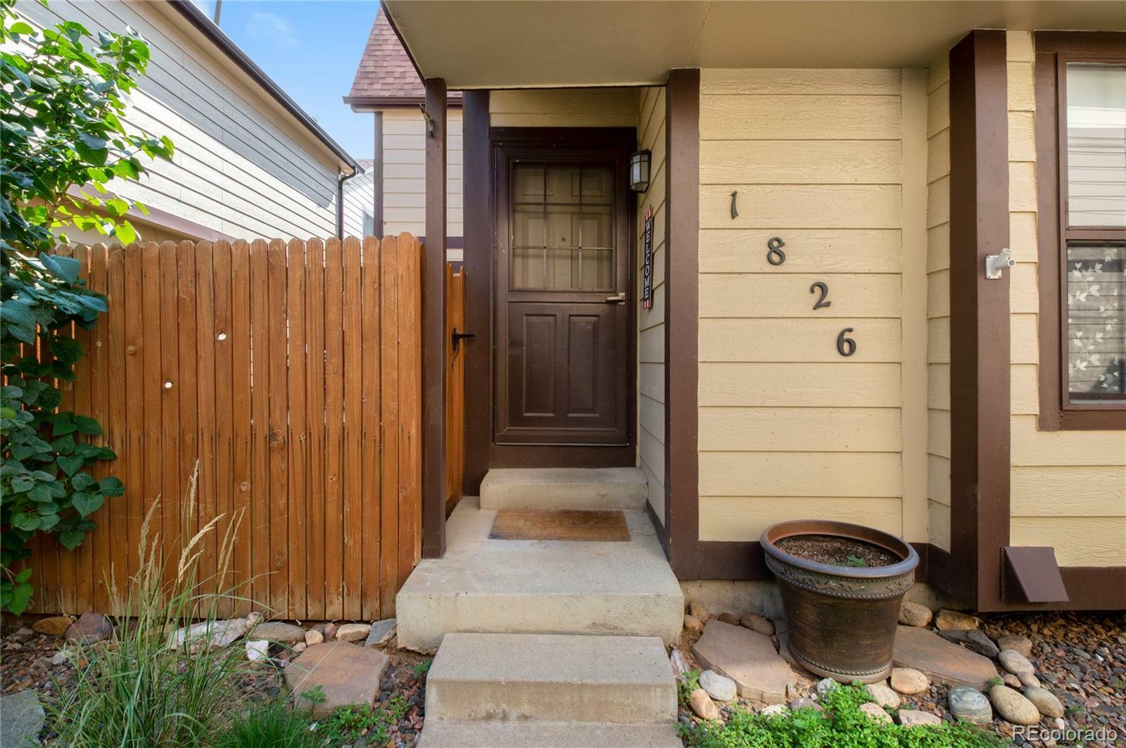 Property Photo:  1826 S Quintero Way  CO 80017 