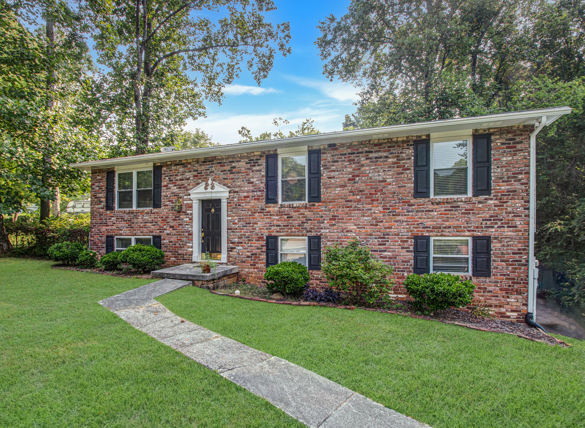 Property Photo:  1504 W Woodshire Drive  TN 37922 