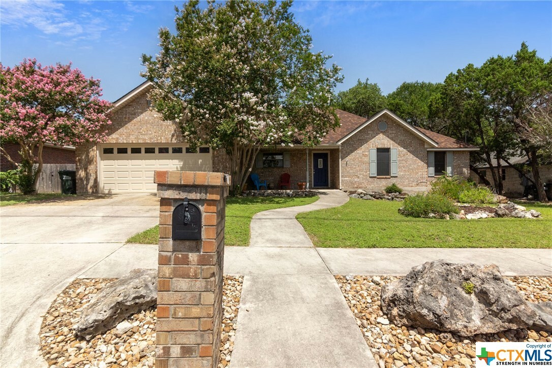 Property Photo: 2006 Lancaster Street TX 78666