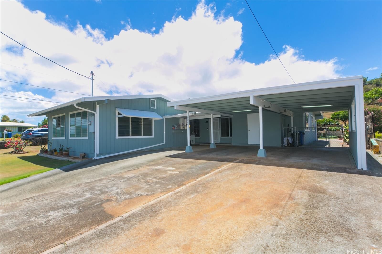 Property Photo: 99-554 Honohina Street HI 96701