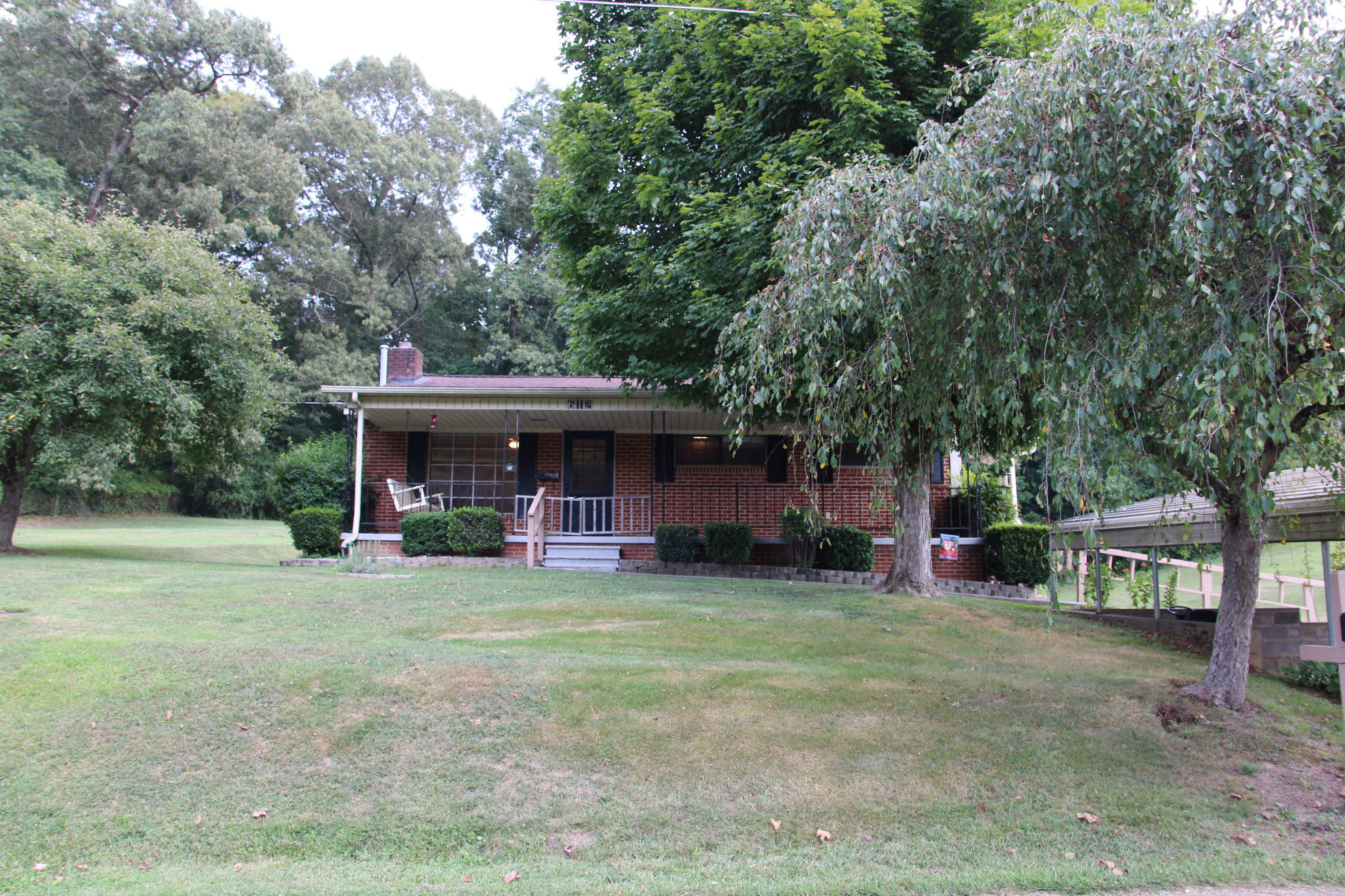 Property Photo:  612 W 10th Ave  TN 37771 