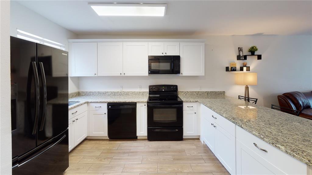 Property Photo: 6033 34th Street W 117 FL 34210