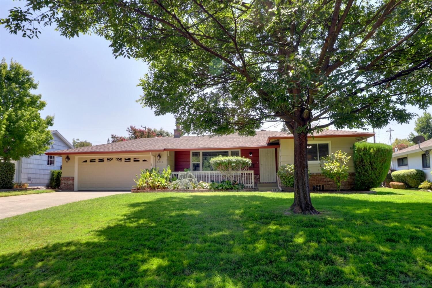 Property Photo:  3812 Laguna Way  CA 95864 