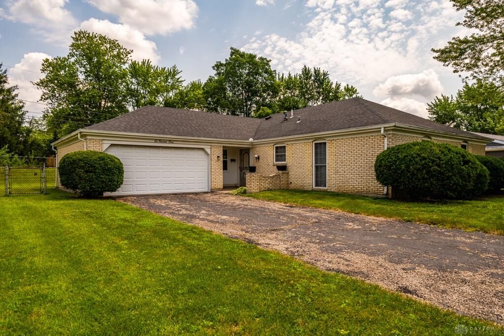 Property Photo: 6040 Layne Hills Court OH 45322