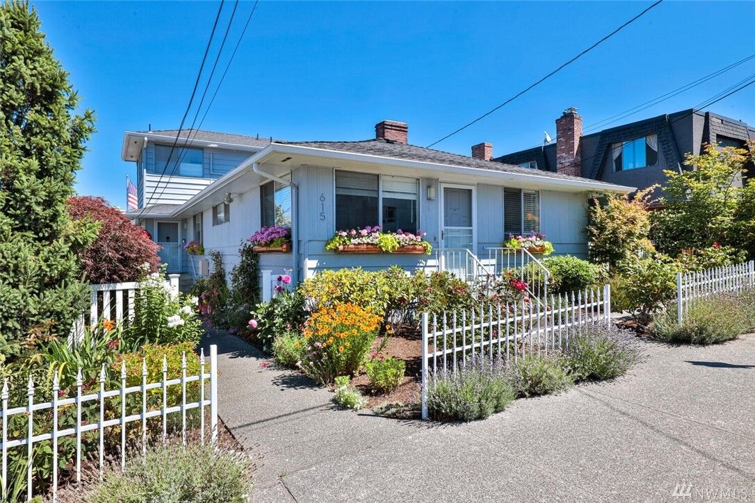Property Photo:  615 Main St A-C  WA 98020 