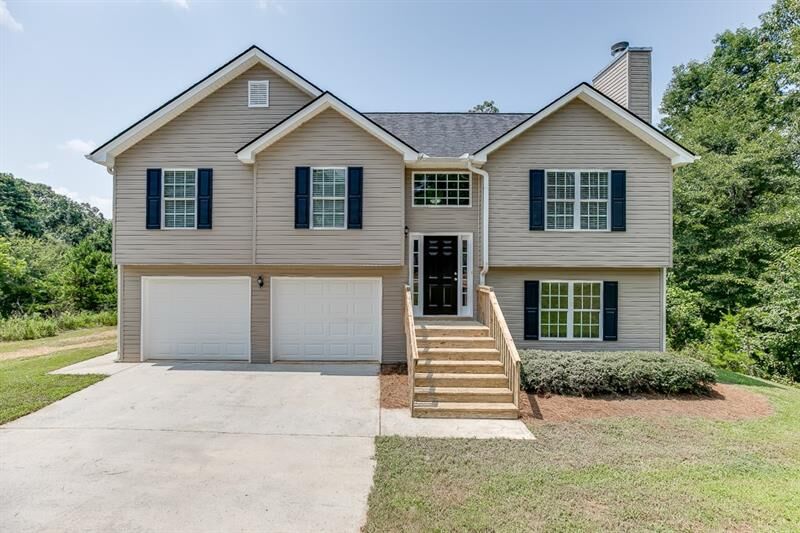 Property Photo: 3276 Bluffton Drive GA 30507