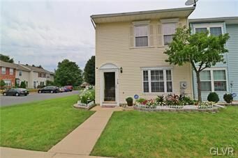 Property Photo:  116 Empire Court  PA 18020 