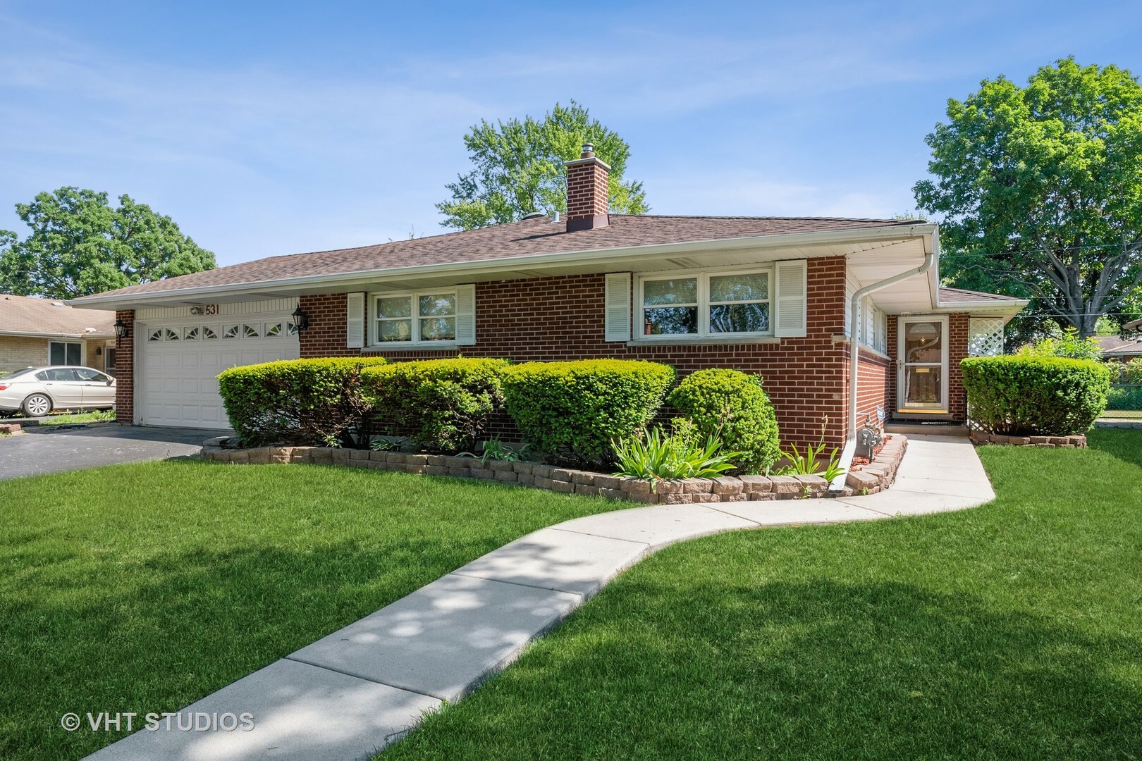 Property Photo:  531 Lance Drive  IL 60016 