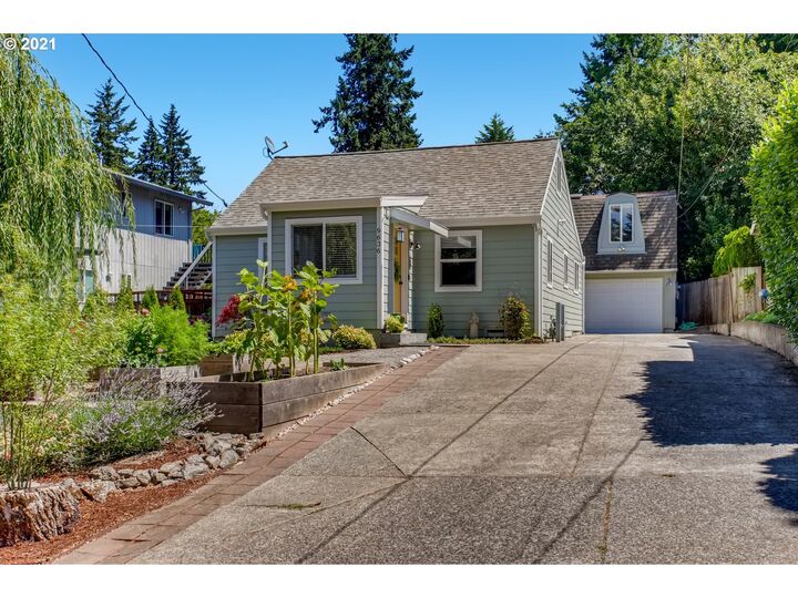 9636 SW 54th Ave  Portland OR 97219 photo