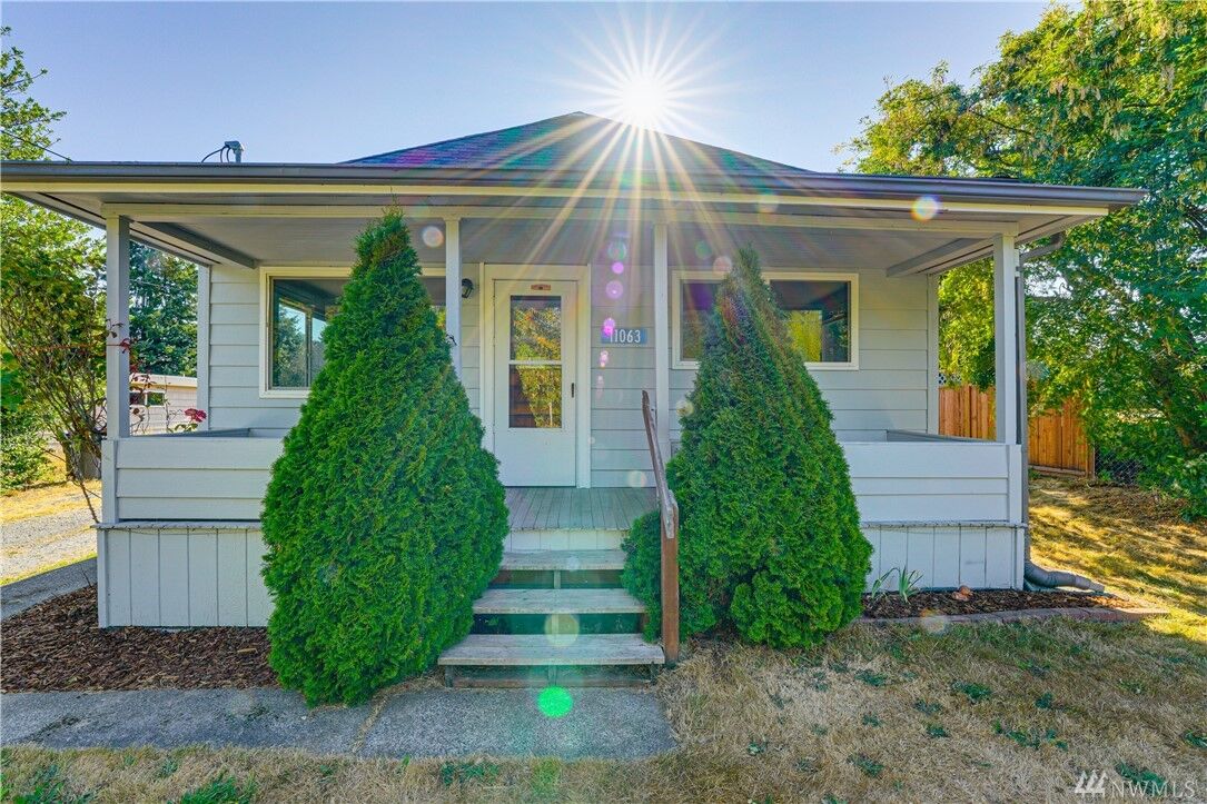 Property Photo: 11063 Whistle Lake Rd WA 98221