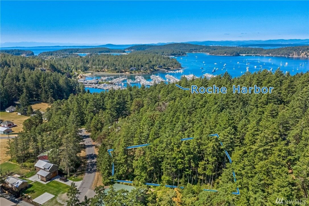 Property Photo: 47 Cessna Ave WA 98250