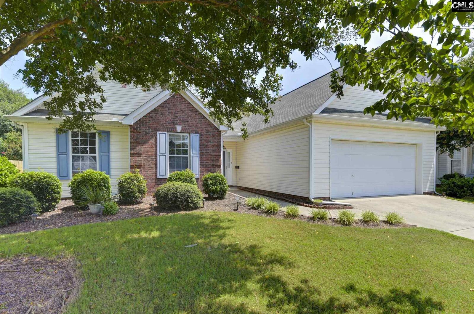 Property Photo:  113 Arnwood Ct  SC 29072-2076 