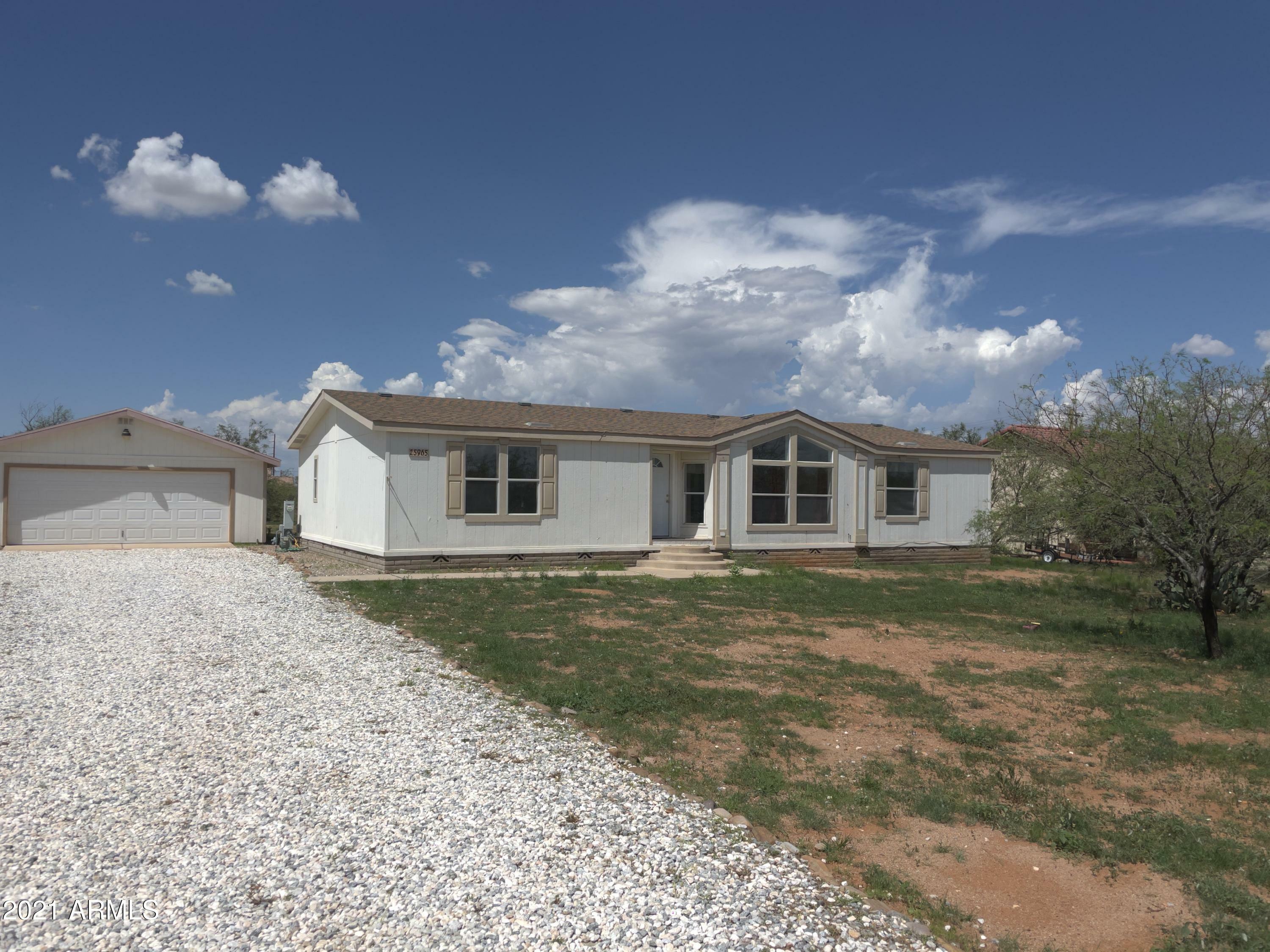 5965 E Calle Linda --  Hereford AZ 85615 photo