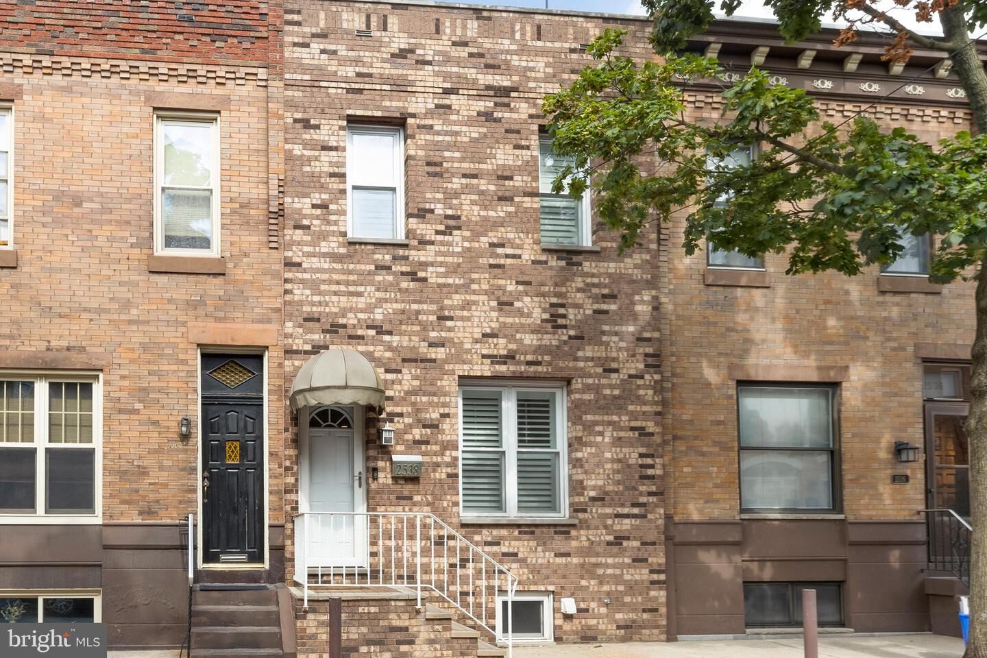 Property Photo:  2538 S Chadwick Street  PA 19145 