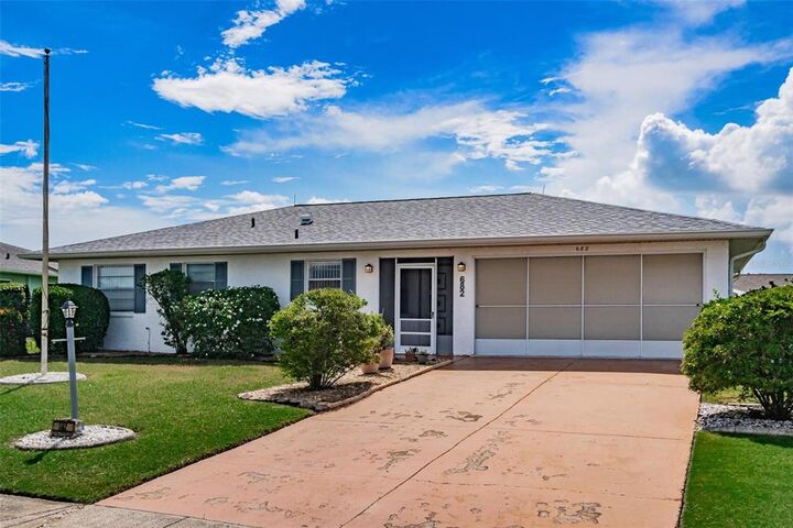 Property Photo: 682 Fort Duquesna Drive FL 33573