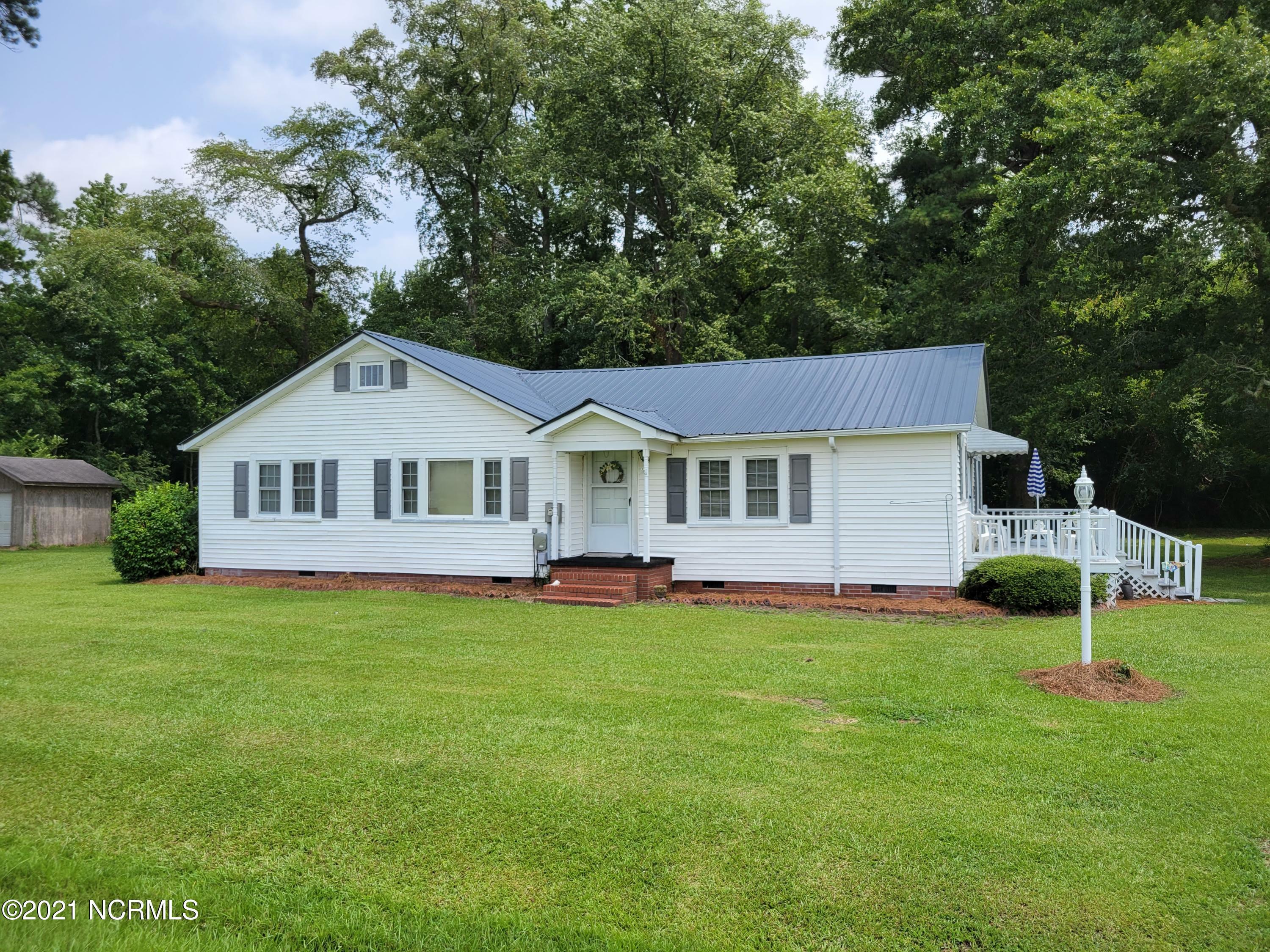 Property Photo: 898 Betsy Elbow Road NC 27889