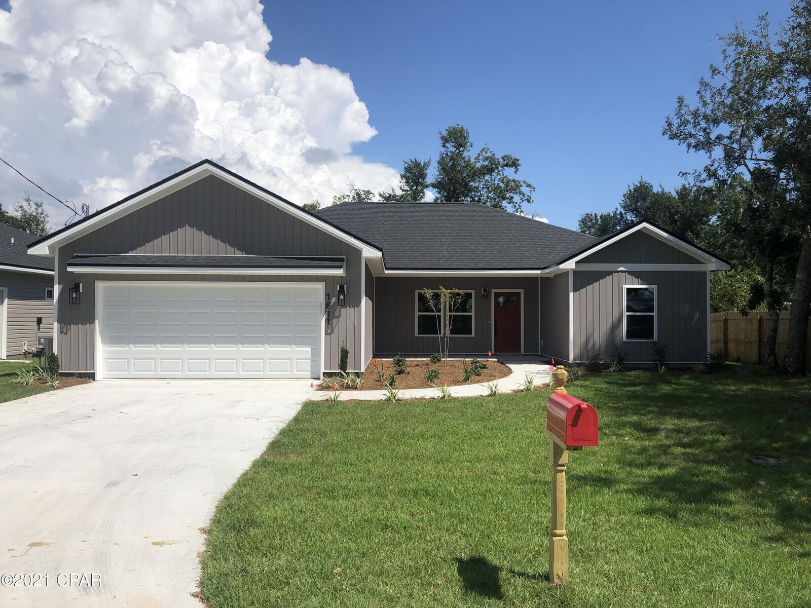 Property Photo:  1611 Montana Avenue  FL 32444 