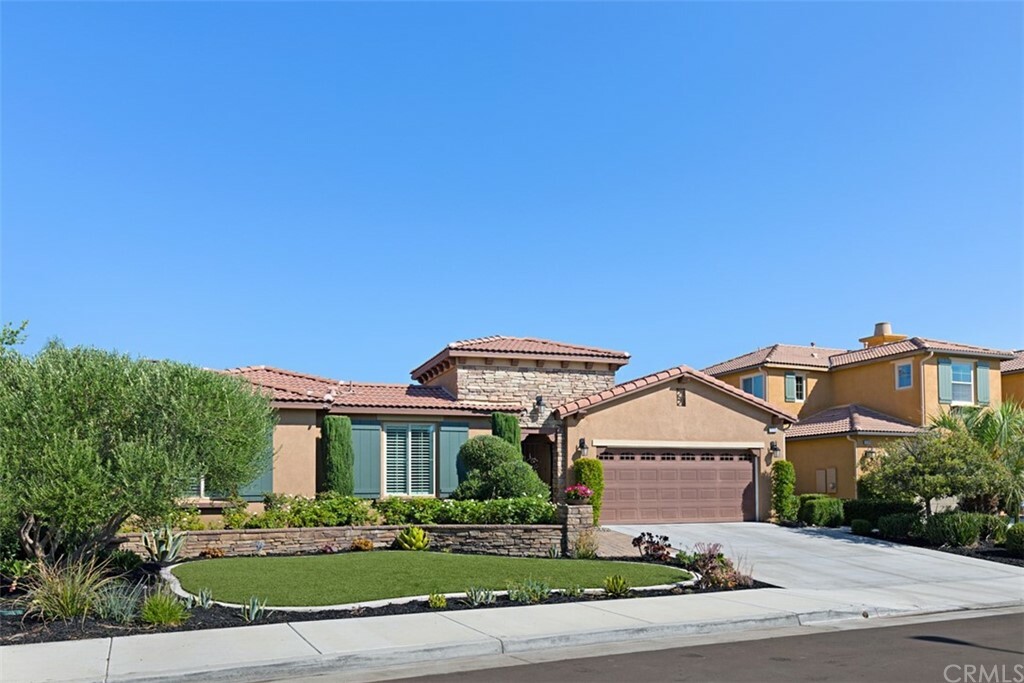 Property Photo:  35395 Stonecrop Court  CA 92563 