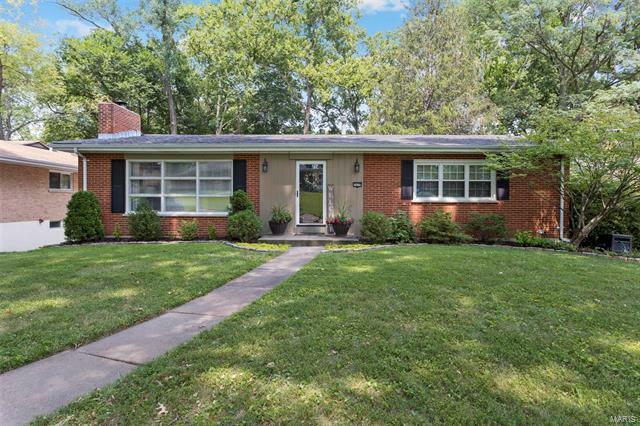 7629 Ft Henry Drive  St Louis  63123 photo