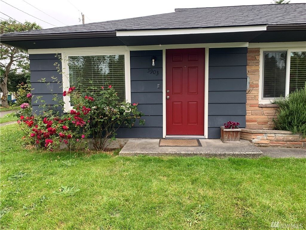 Property Photo: 5903 11th Ave NW WA 98107
