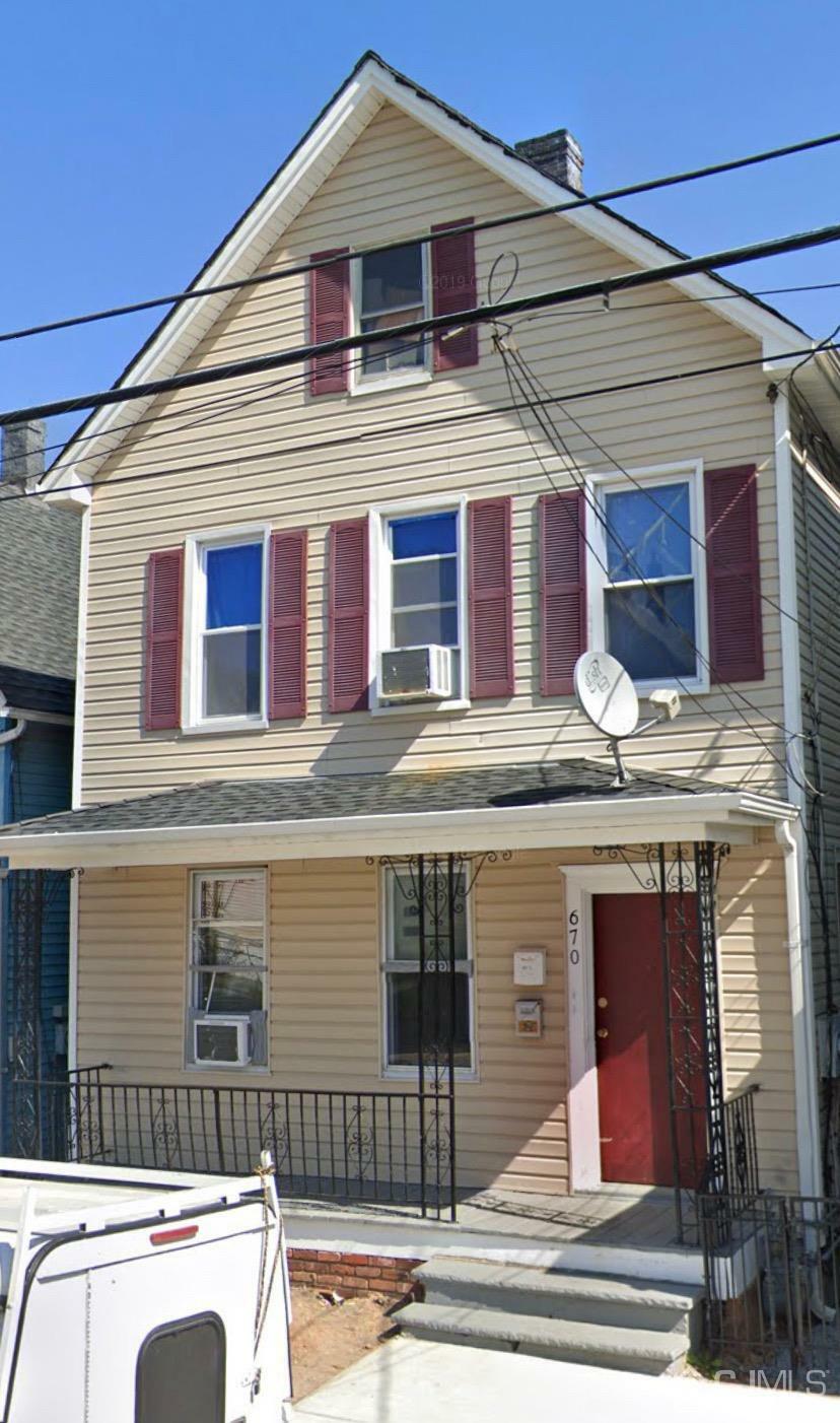 Property Photo:  670 Elizabeth Street  NJ 08861 