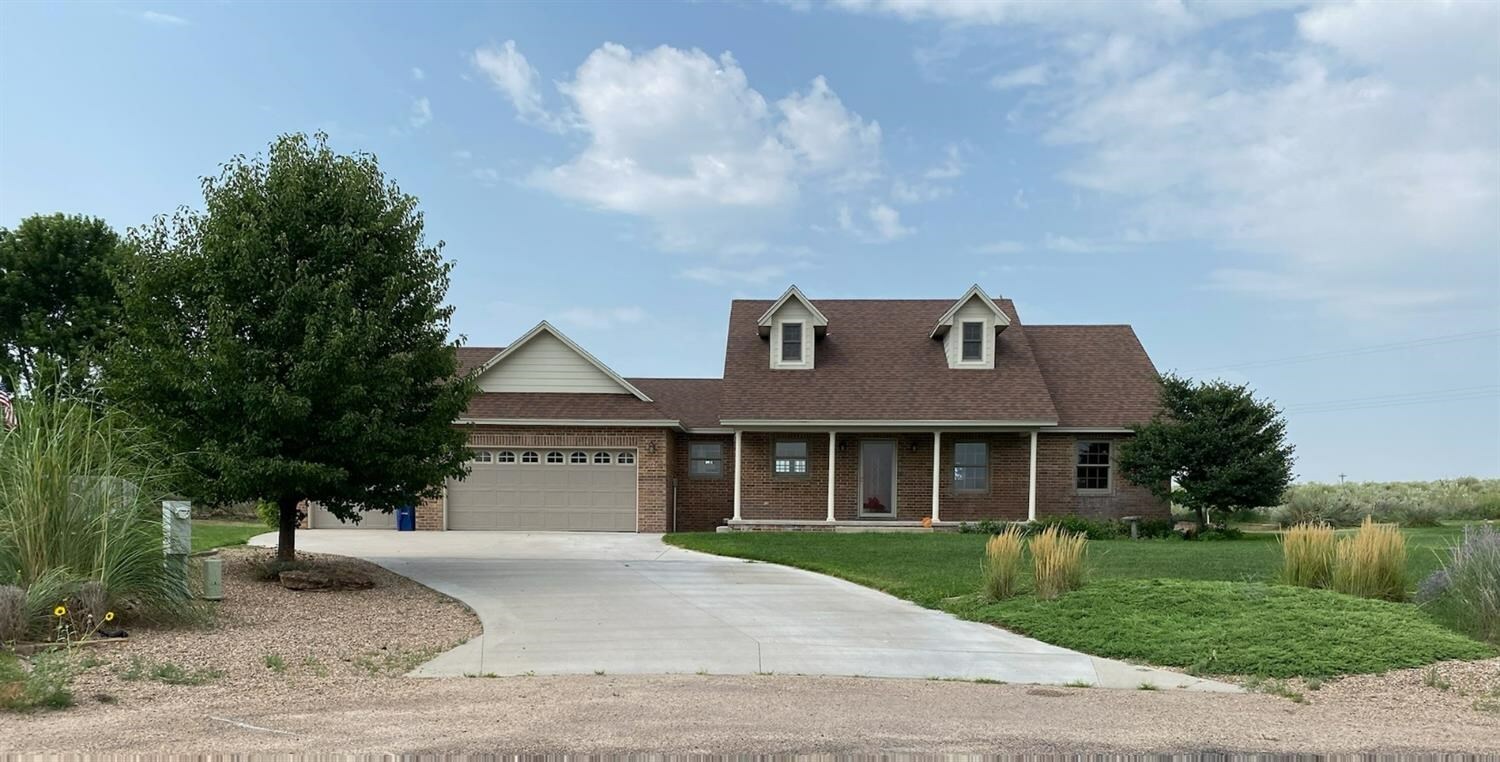 Property Photo:  112 Suffolk Court  KS 67846 