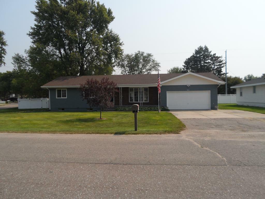 Property Photo:  511 Holcomb  NE 68801 