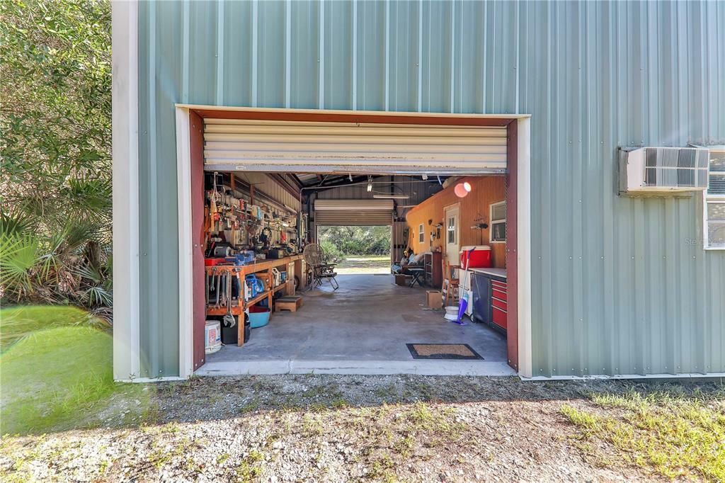 Property Photo: 5182 NE Country Ranches Road FL 34266