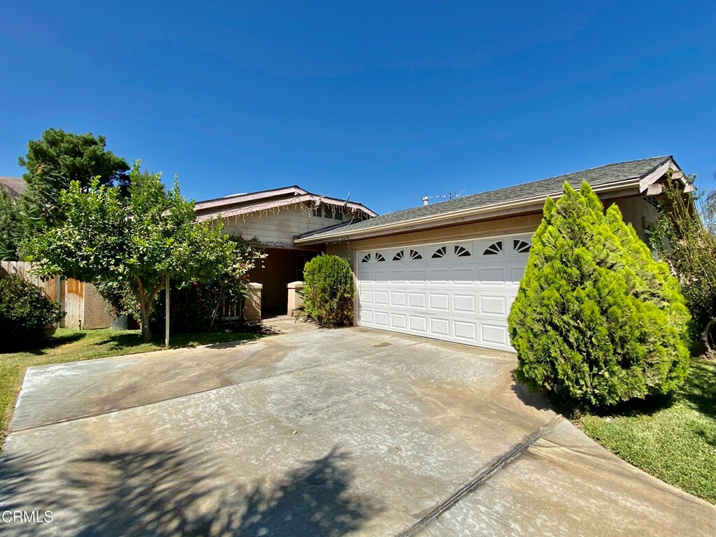 Property Photo:  4049 Camulos Street  CA 93040 