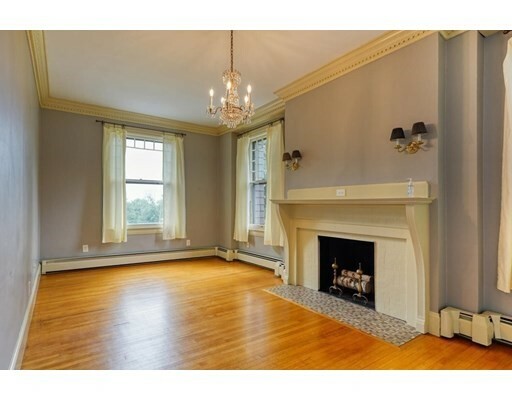 Property Photo:  156 Chestnut St 5  MA 01845 