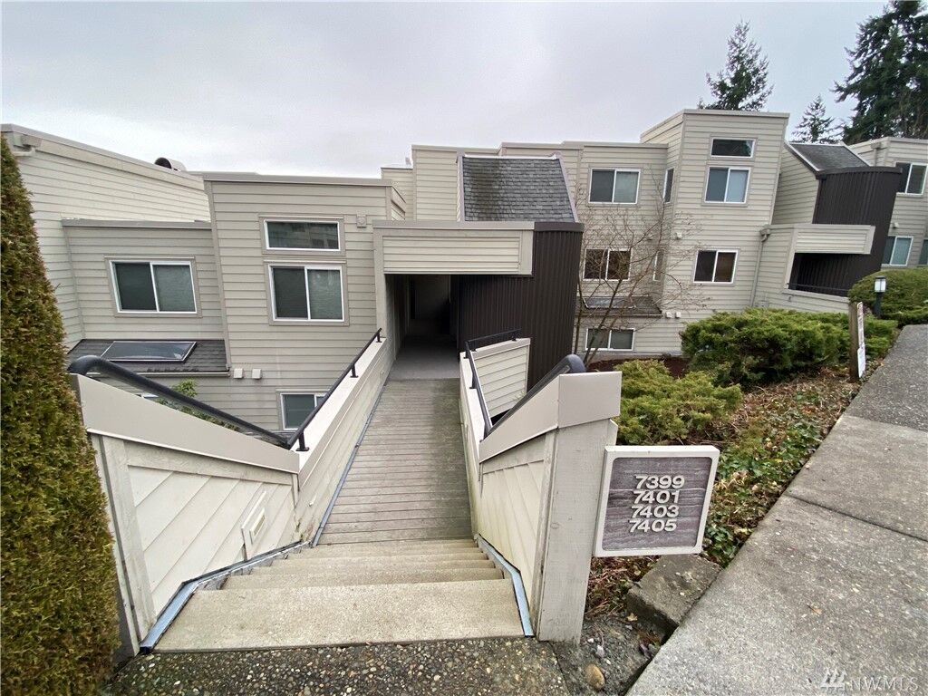 Property Photo:  7399 Old Redmond Rd  WA 98052 