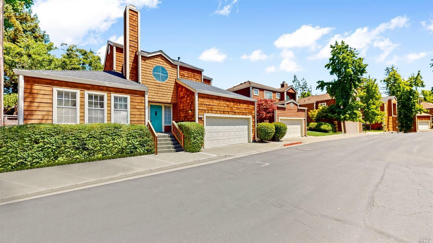 Property Photo: 2635 Lago Oaks Drive CA 95405