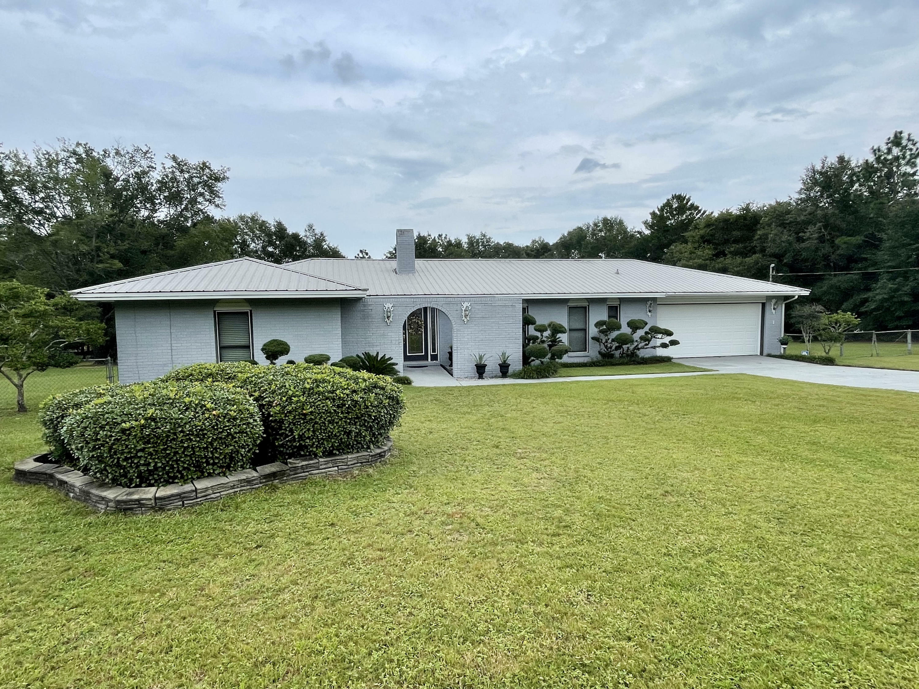 Property Photo:  1308 Grandview Drive  FL 32539 