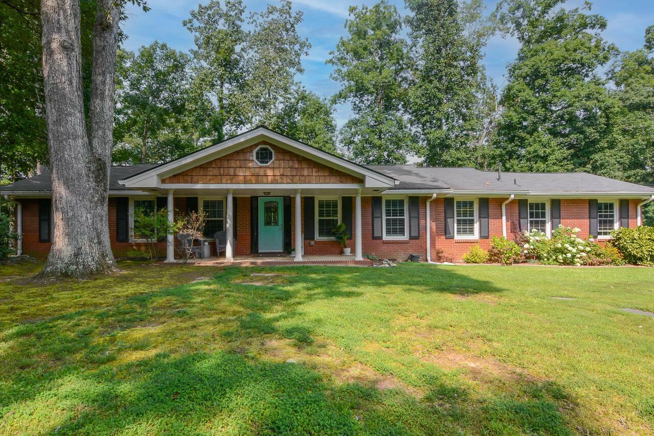 Property Photo:  2534 Brookdale Drive NE  GA 30345 