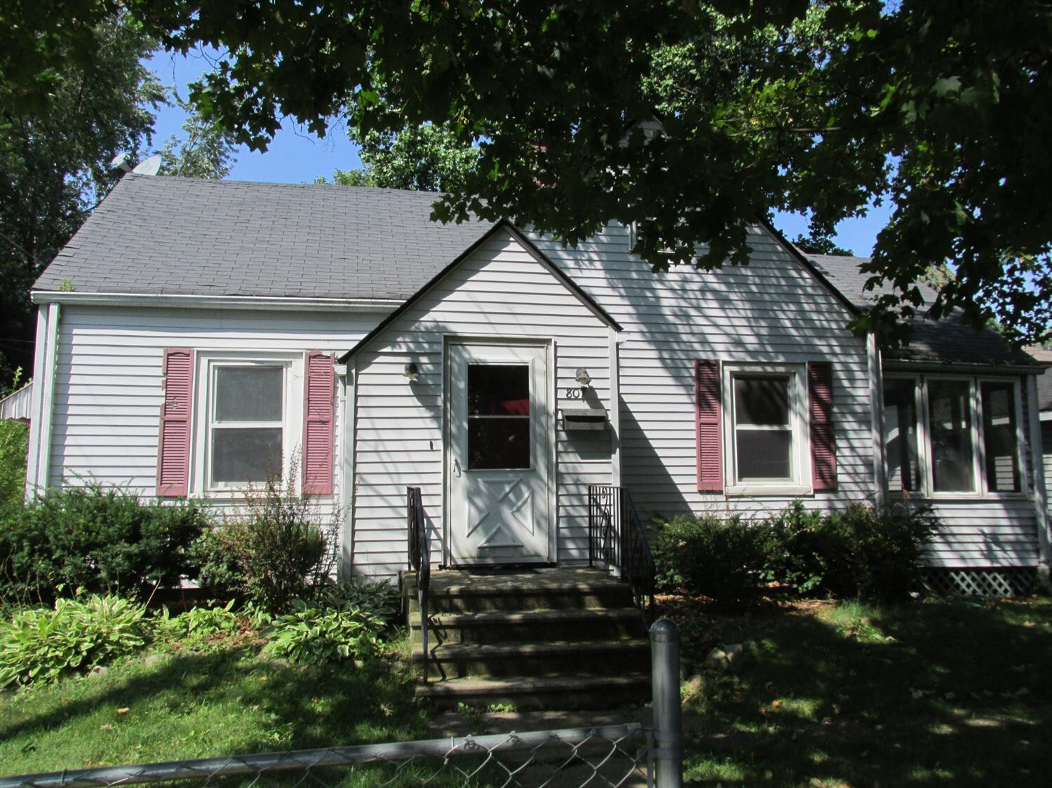 Property Photo: 807 5th Street IN 46350