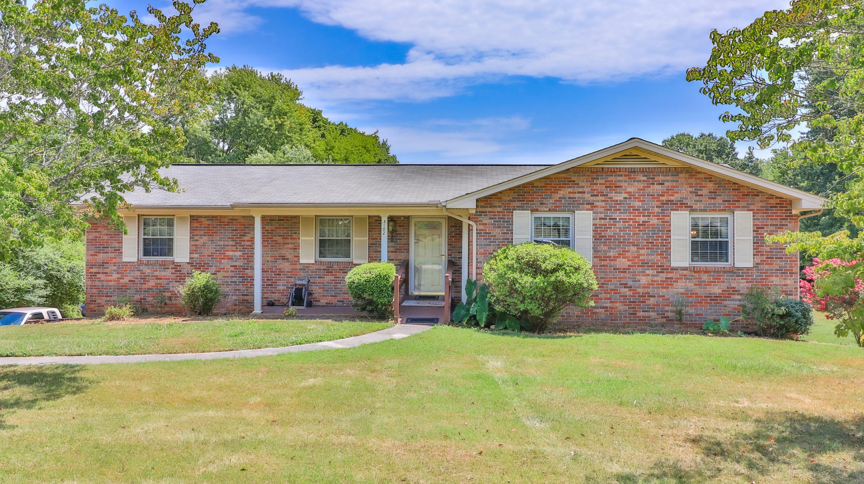 Property Photo:  3102 Shropshire Blvd  TN 37849 