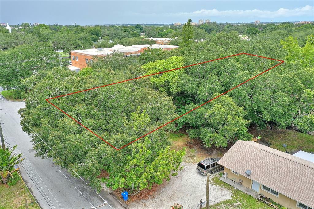 Property Photo:  1709 7th Avenue E  FL 34208 