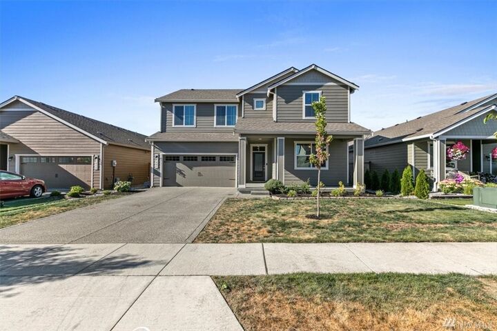 Property Photo:  627 Bondgard Ave E  WA 98022 