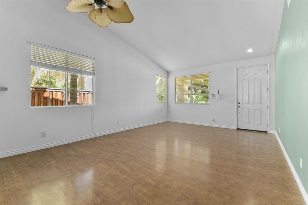 Property Photo:  1004 Glendora Drive  CA 92057 