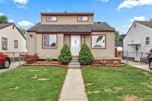 Property Photo:  1741 Stewart Avenue  MI 48146 