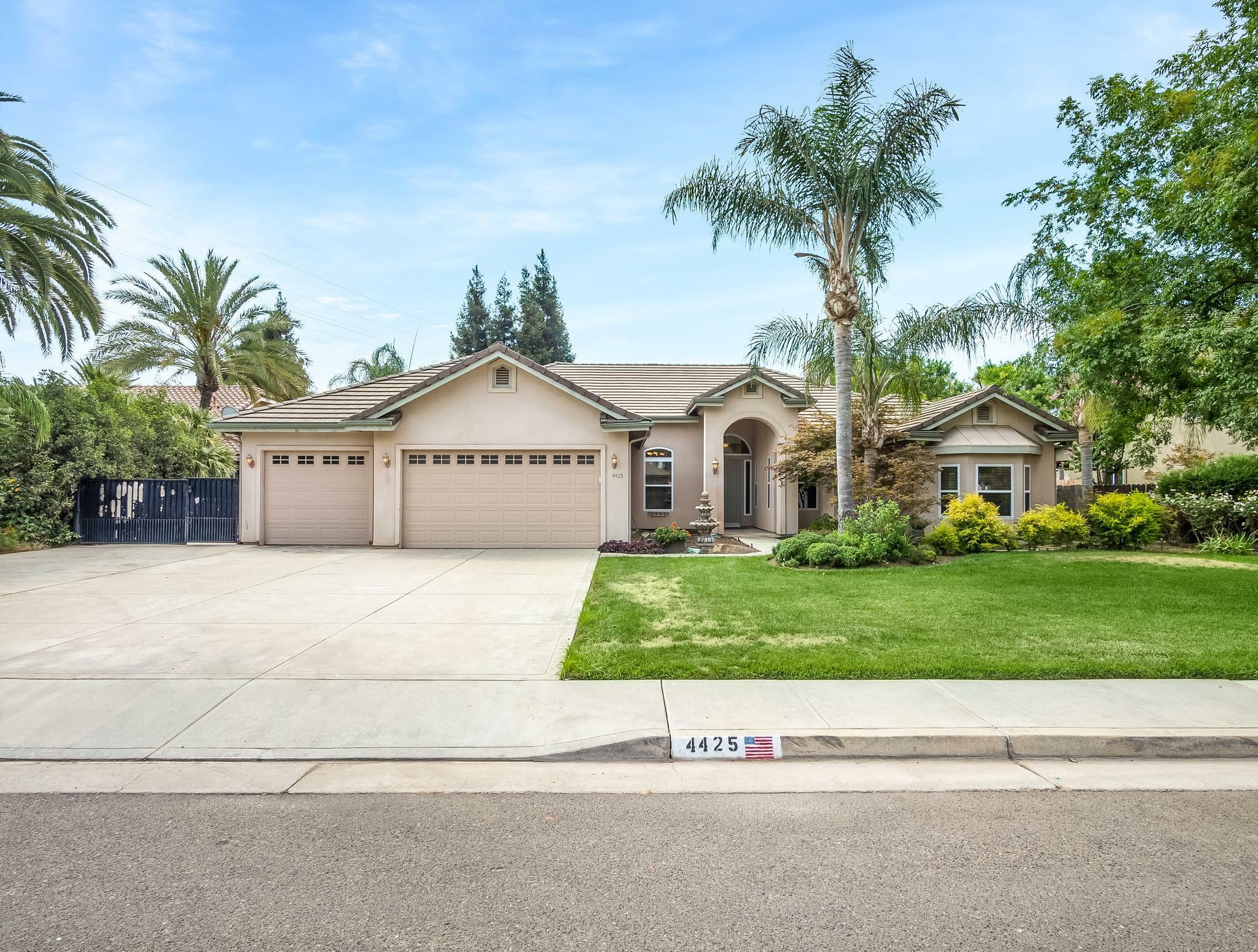 4425 E Cecil Ct  Visalia CA 93292 photo