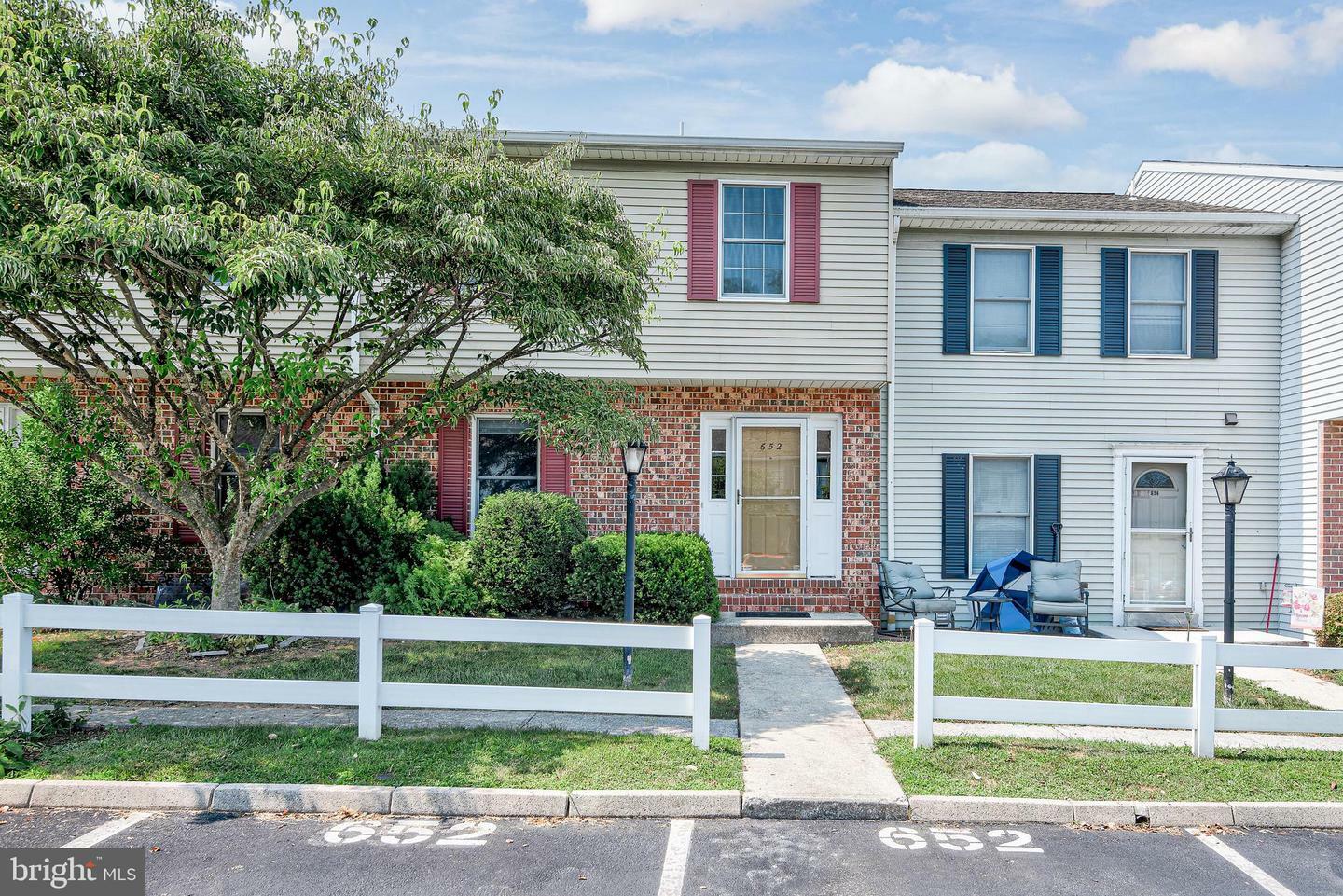 Property Photo:  652 Allenview Drive  PA 17055 